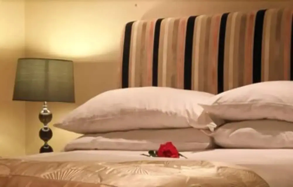 Thameside Hotel