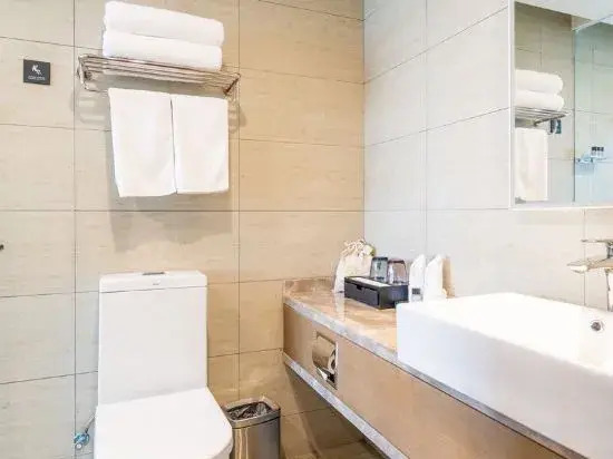 Hongbao Hotel (Xuchang Caowei Ancient City Pang Donglai Times Square)