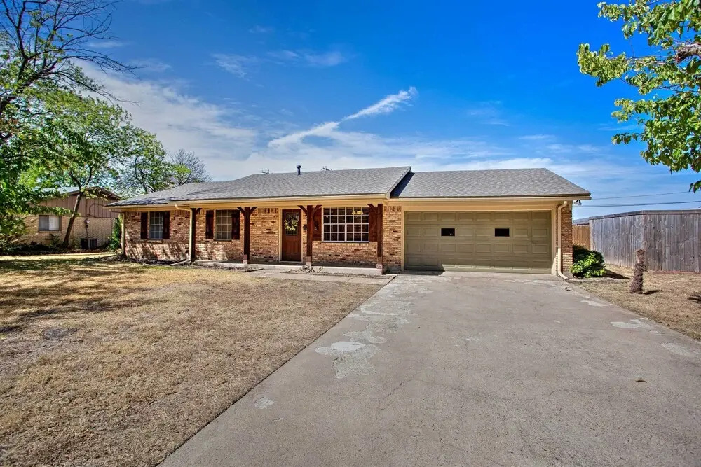 Home in Historic Waxahachie w/ Yard & Patio!