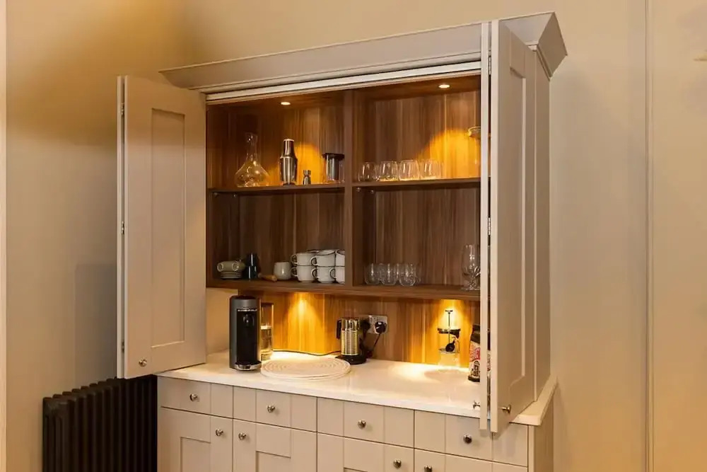Beautiful Three Bedroom Georgian Home in Edinburgh