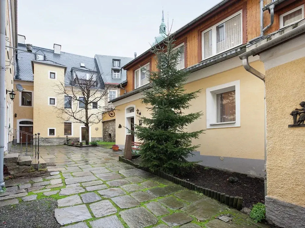 Alluring Holiday Home in Annaberg - Buchholz near Nightlife