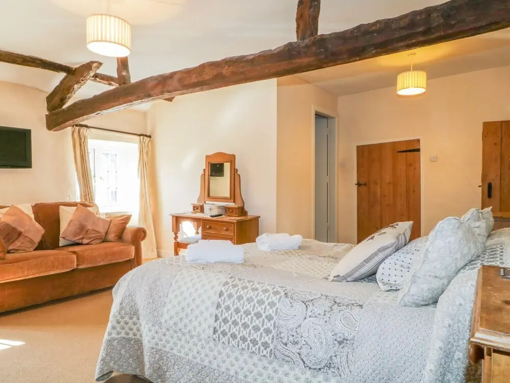 Farmhouse Apartment