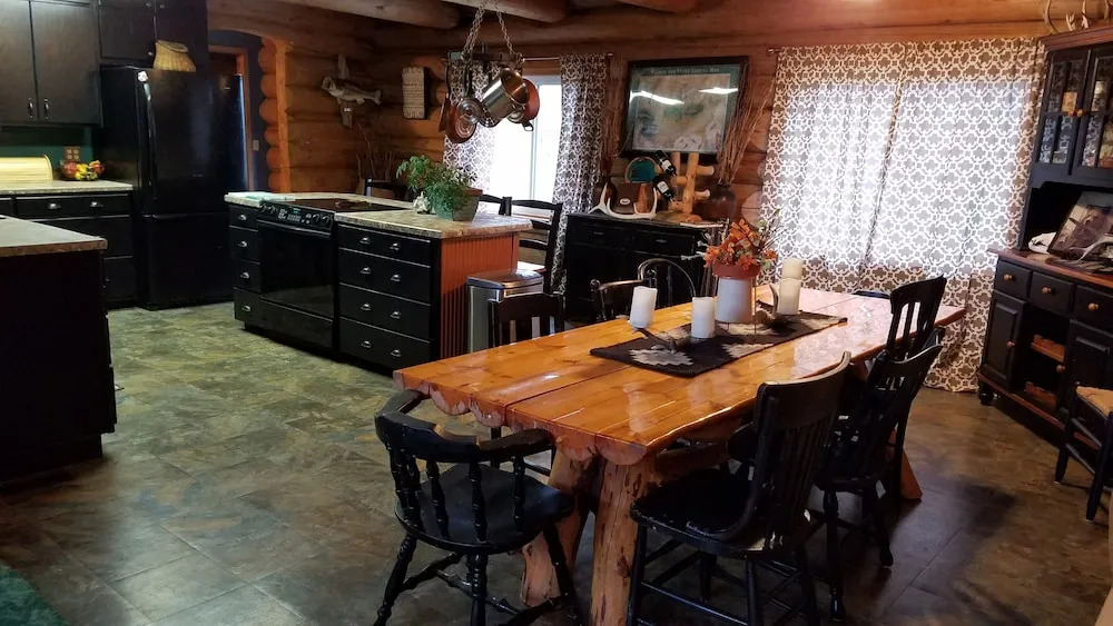 Drunk Duck Lodge