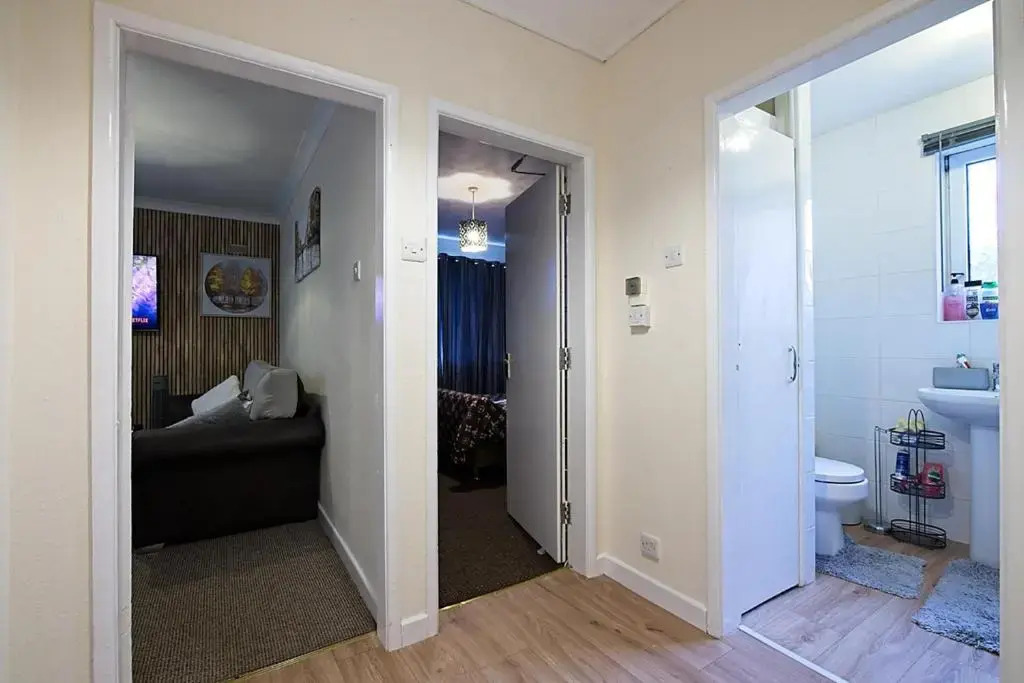 Stylish Five Star Rated Apartment