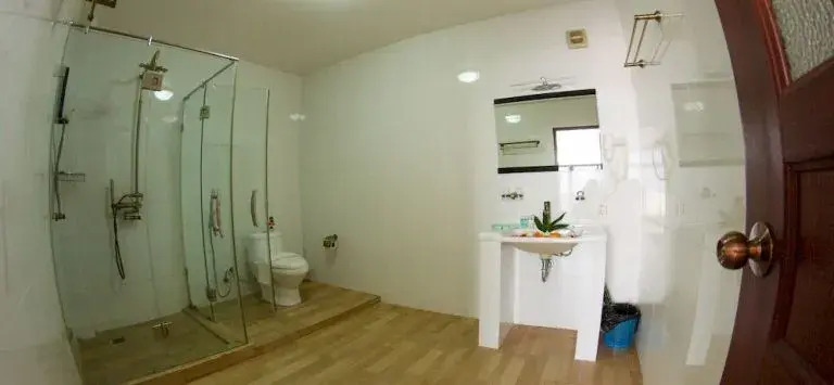 Oceania Boutique Hotel