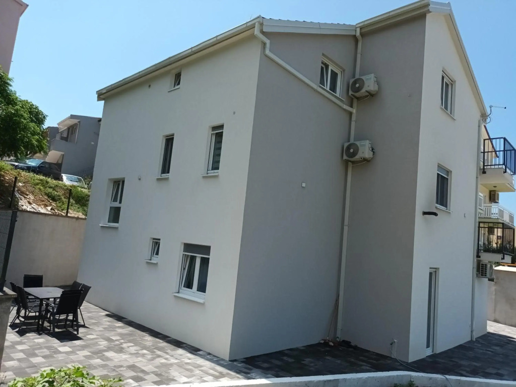 Apartmani Tolj