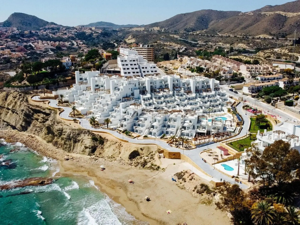Luxury apartment with dishwasher and beautiful view