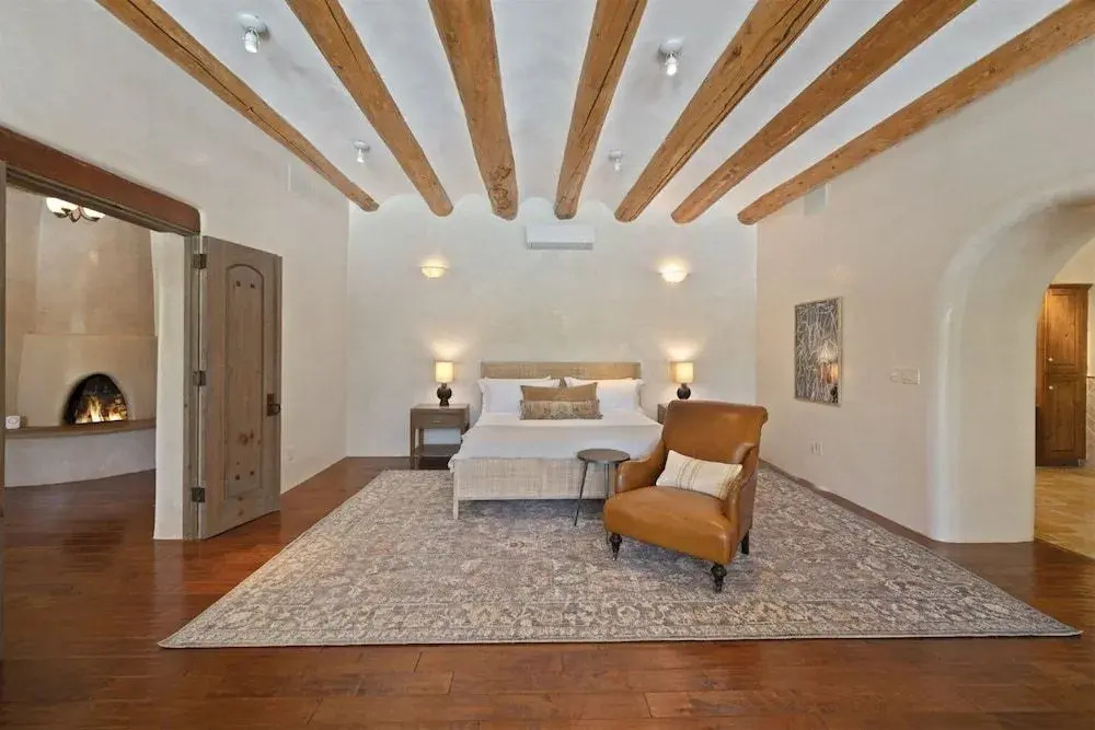 Ranchitos - Private Luxury Home With Swimming Pool