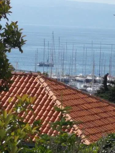 Meje Apartments