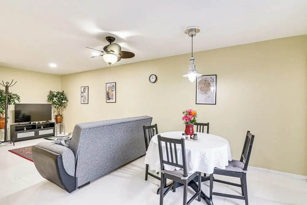 Houston Condo w/ Pool Access ~ 1 Mi to NRG Stadium