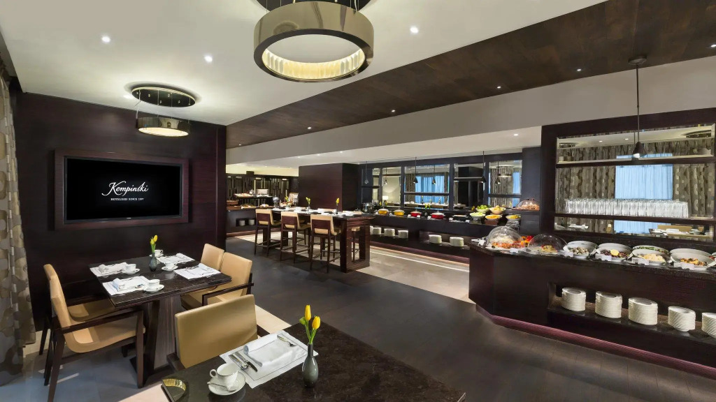 Отель Kempinski Mall Of The Emirates
