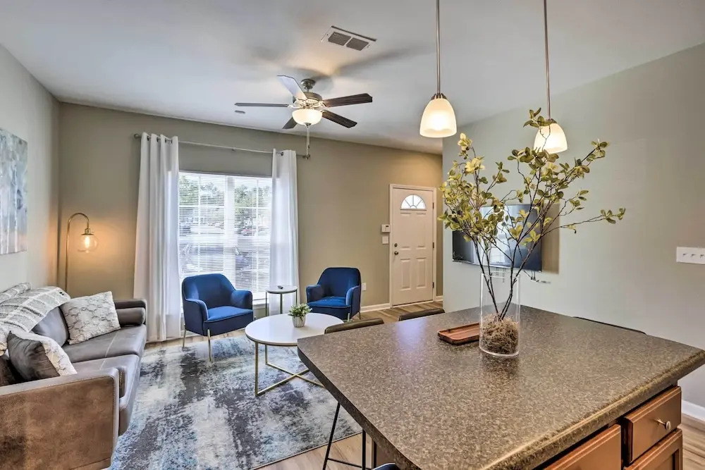 Ideally Located & Elegant Condo w/ Balcony!