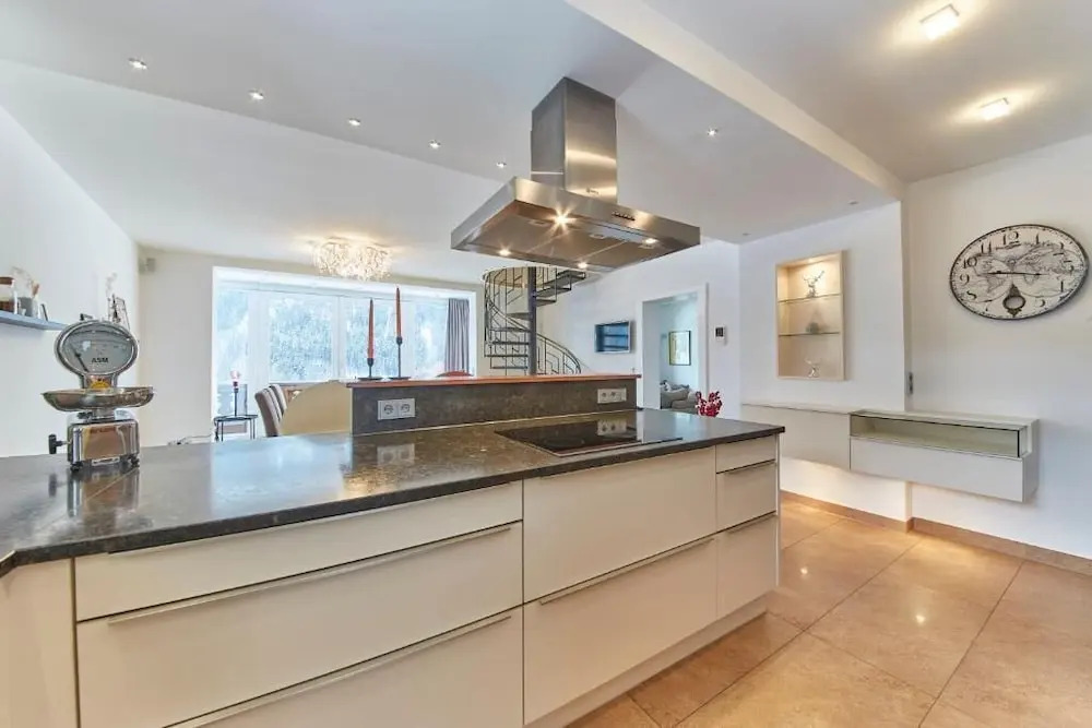 Marys Holiday Penthouse