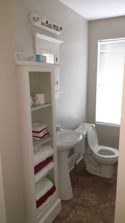 Moncton Suites - 267 Universite Ave