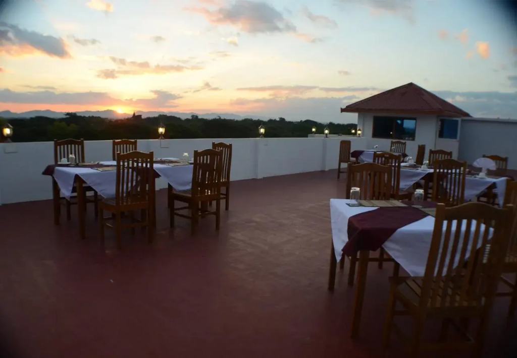 Manisanda Hotel