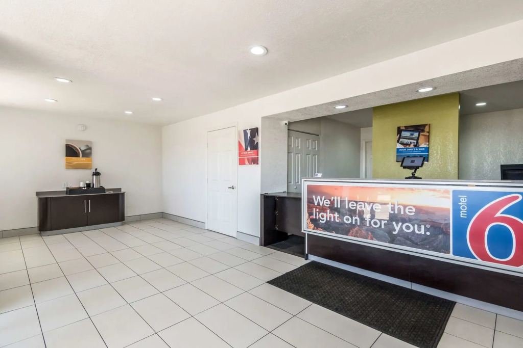 Motel 6 Fort Worth, TX - North