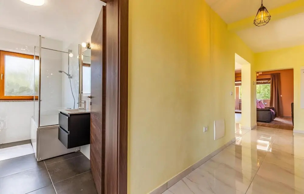 Awesome Apartment in Pula With Wifi and 5 Bedrooms