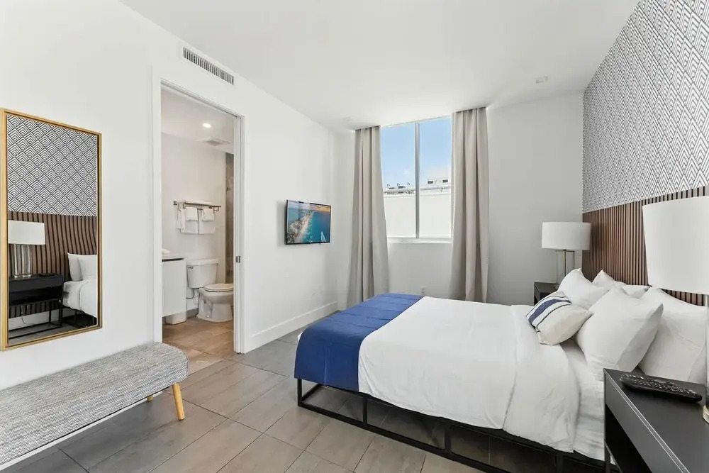 South Beach Sleek 2BR Getaway