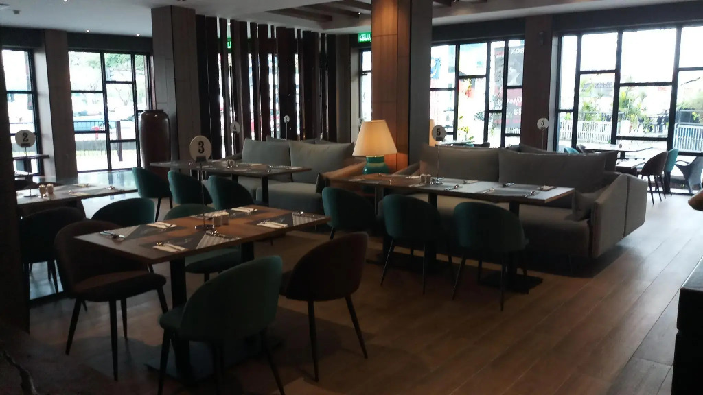 Roxy Hotel Padungan