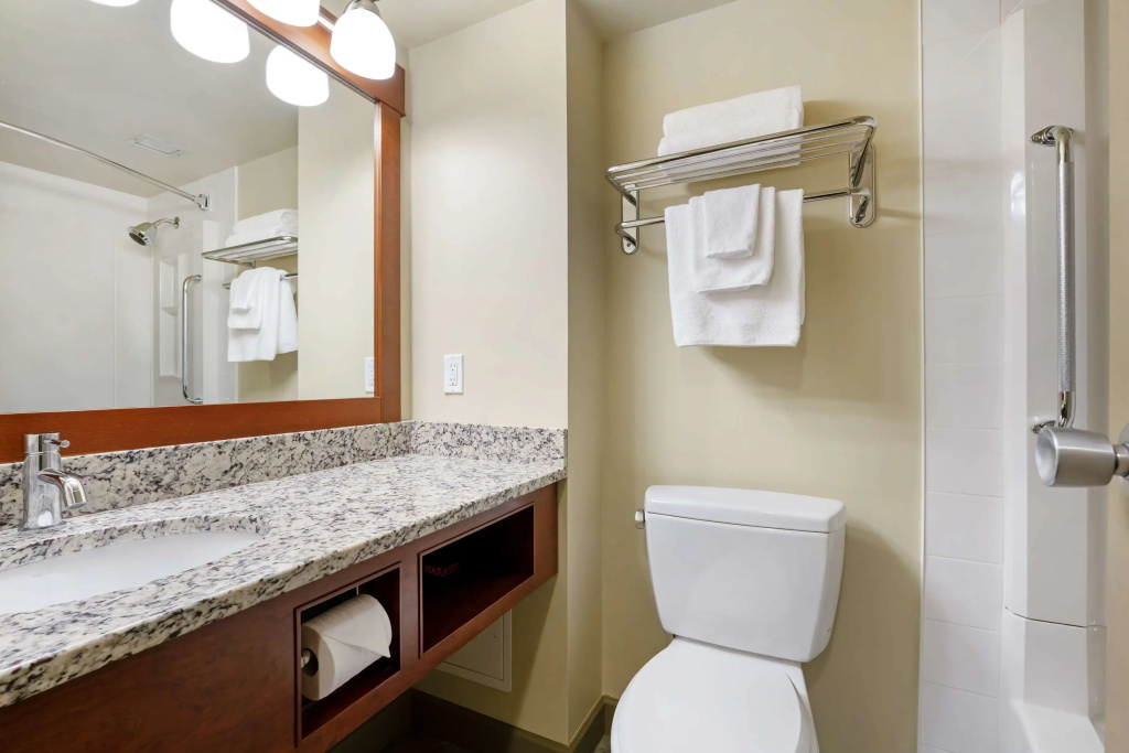 Best Western Plus Barclay Hotel