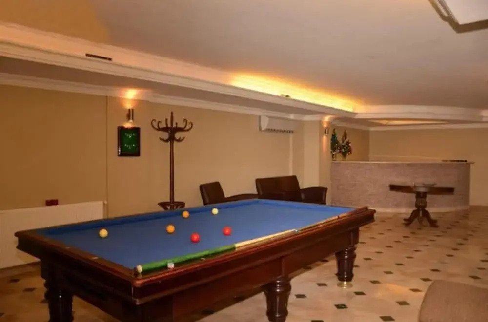 Ebruli Otel Cunda