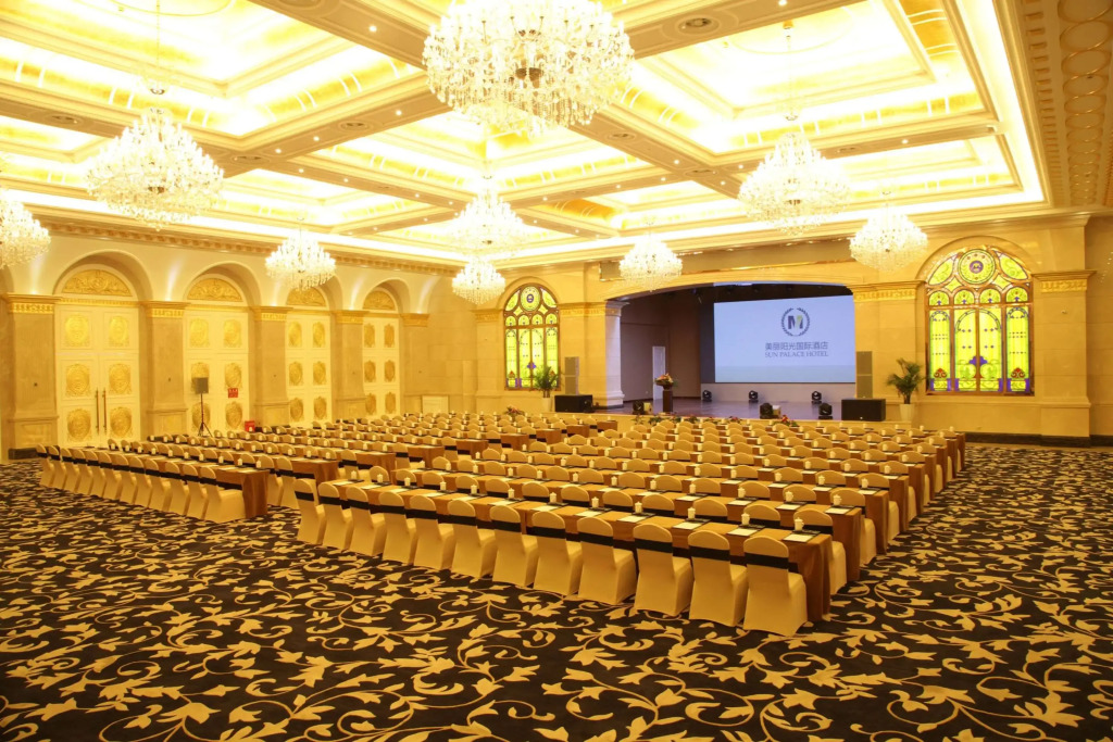 Clarion Hotel