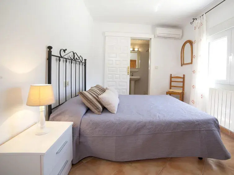 Holiday Home Amber by Interhome