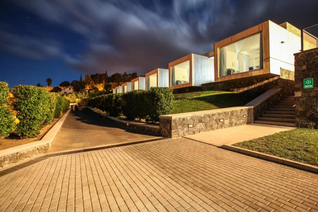 Mosteiros Place