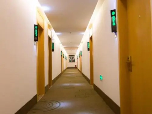 GreenTree Inn Shijiazhuang Xinji City Shifu Street Express Hotel