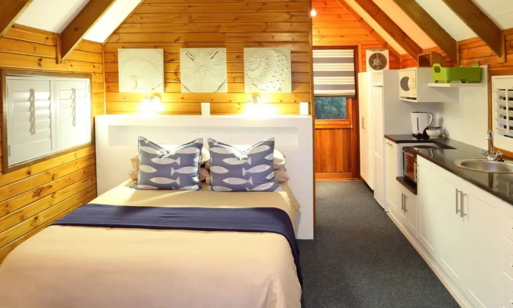 Brenton on Sea Cottages