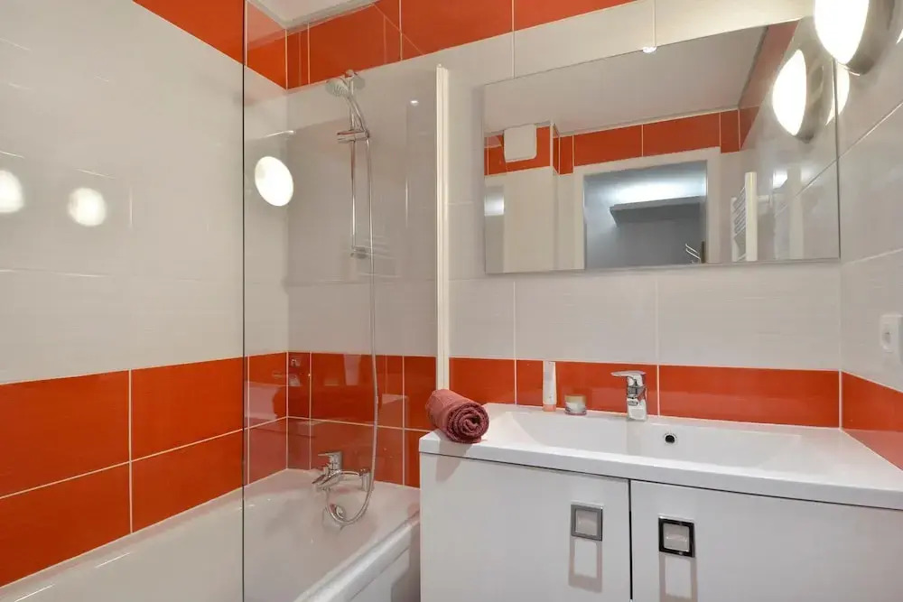 Residence Saintjacques Three-roomed Apartment for 7 People of 51 m2 S812