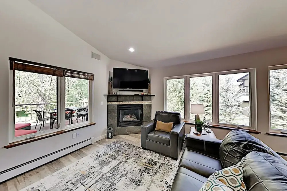 1580mrub 2 Bedroom Townhouse