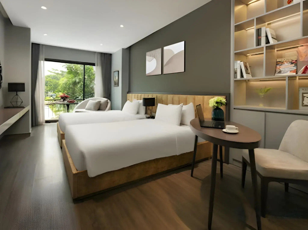 Ping Hotel