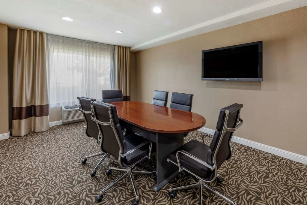 Comfort Inn & Suites Ventura Beach
