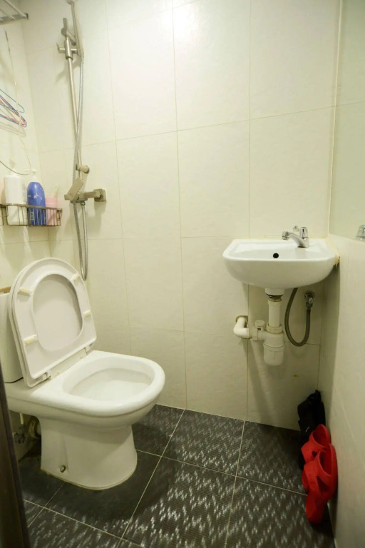 8 Days Boutique Hotel
