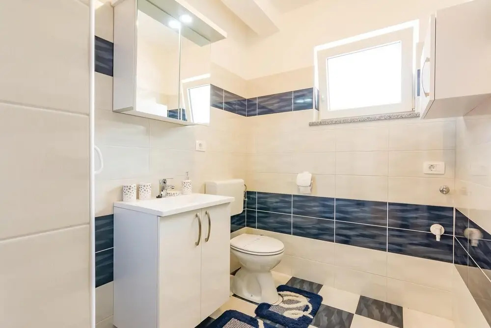 Nice Home in Rovinjsko Selo With Wifi and 4 Bedrooms
