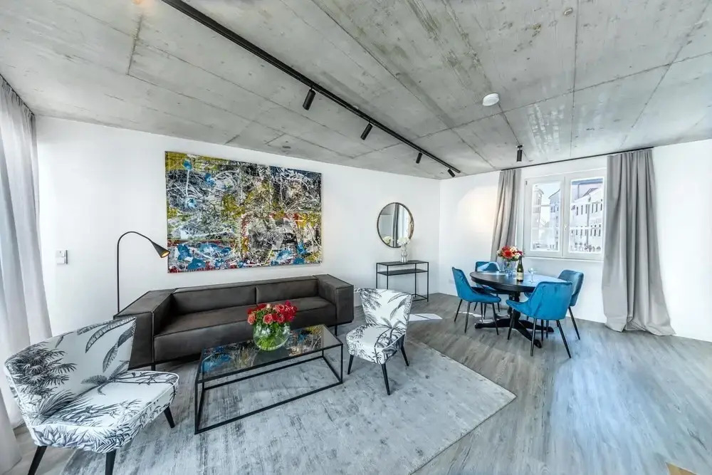 Townhouse Art Collection With Terrace Private Parking King Bed and Air Conditioning