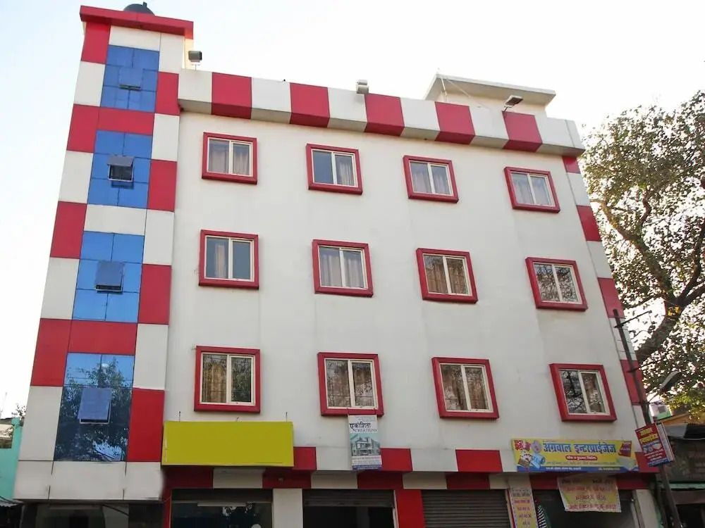 Hotel Ess Kay by OYO