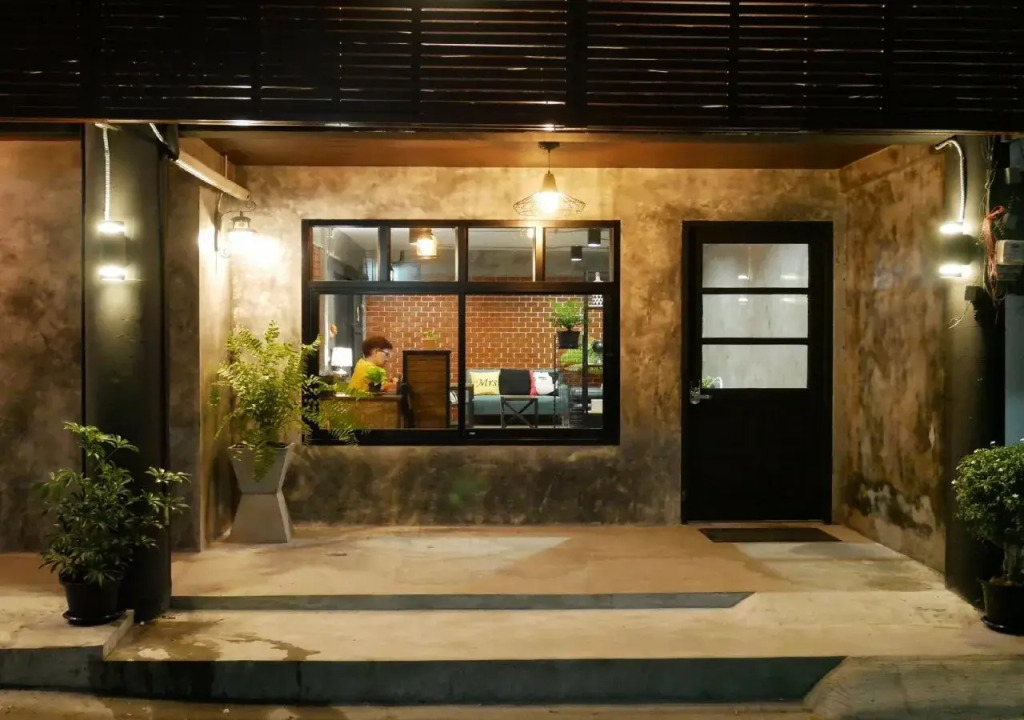 Neat Hostel
