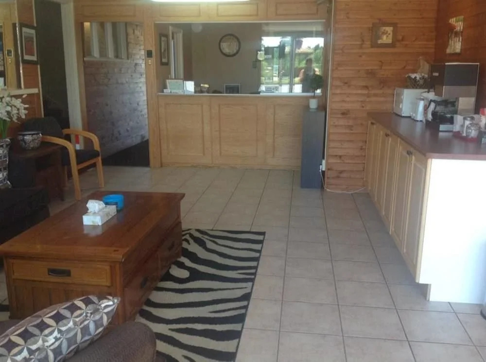 Cedars Motel