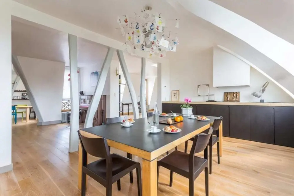 Sumptuous Apartment in the Heart of Paris !