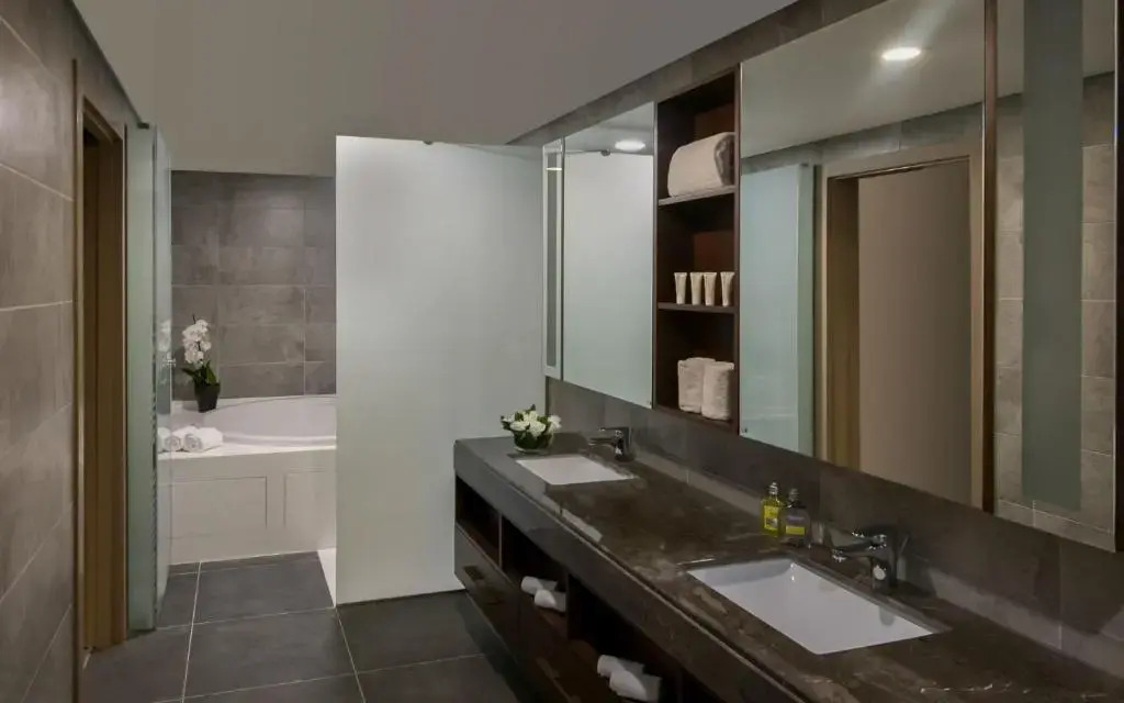 Fancy Apartment With Shared Pool in Maslak