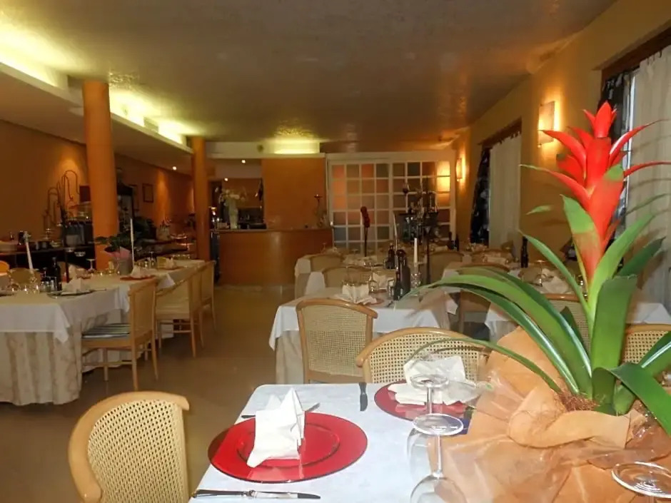 Hotel Ristorante Miralago