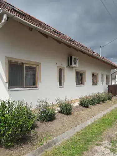 Kohári Pincészet Üdülőház