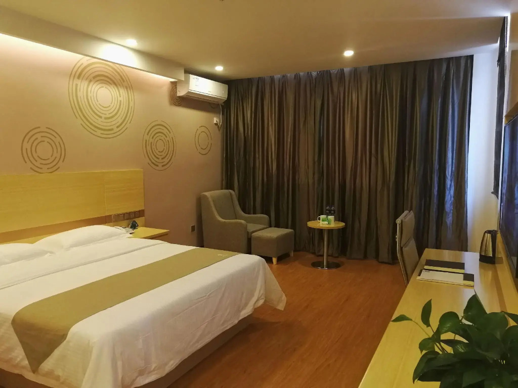 GreenTree Inn Chizhou Shitai County Government Affairs New District Business Hotel