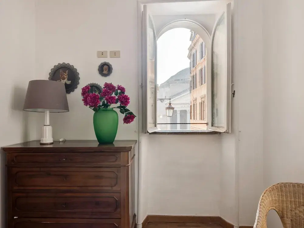 RSH Elegant Pantheon View