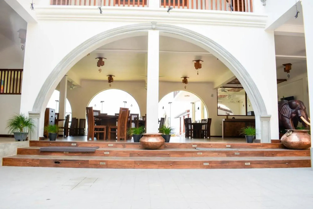 Watergate Resort Unawatuna
