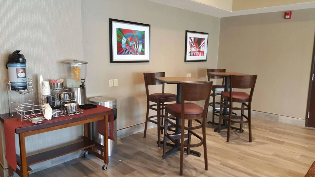 Best Western Airport Inn & Suites