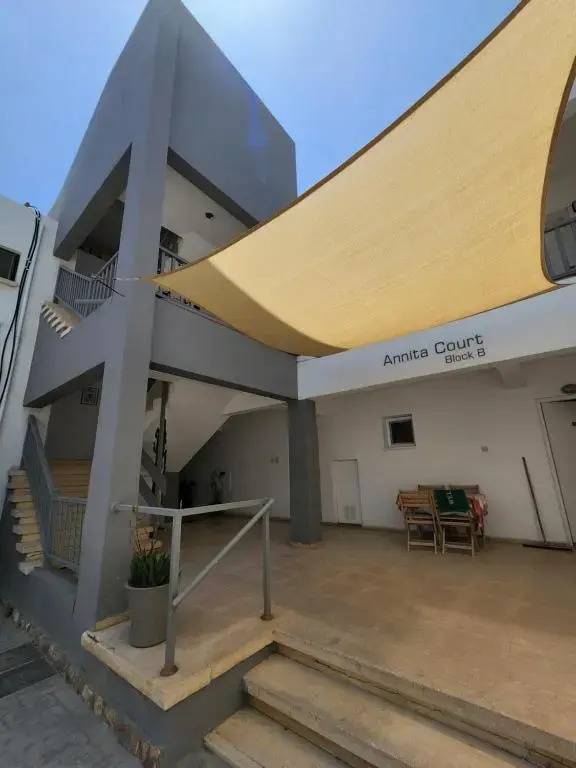 Merab Holidays Apartment Annita Court B14
