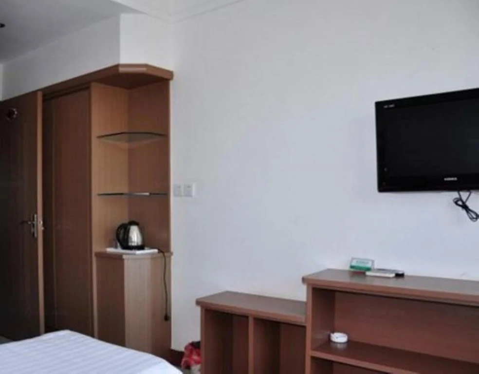 Zhonghua Holiday Inn